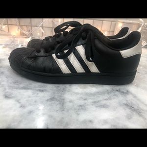 Men’s adidas superstars